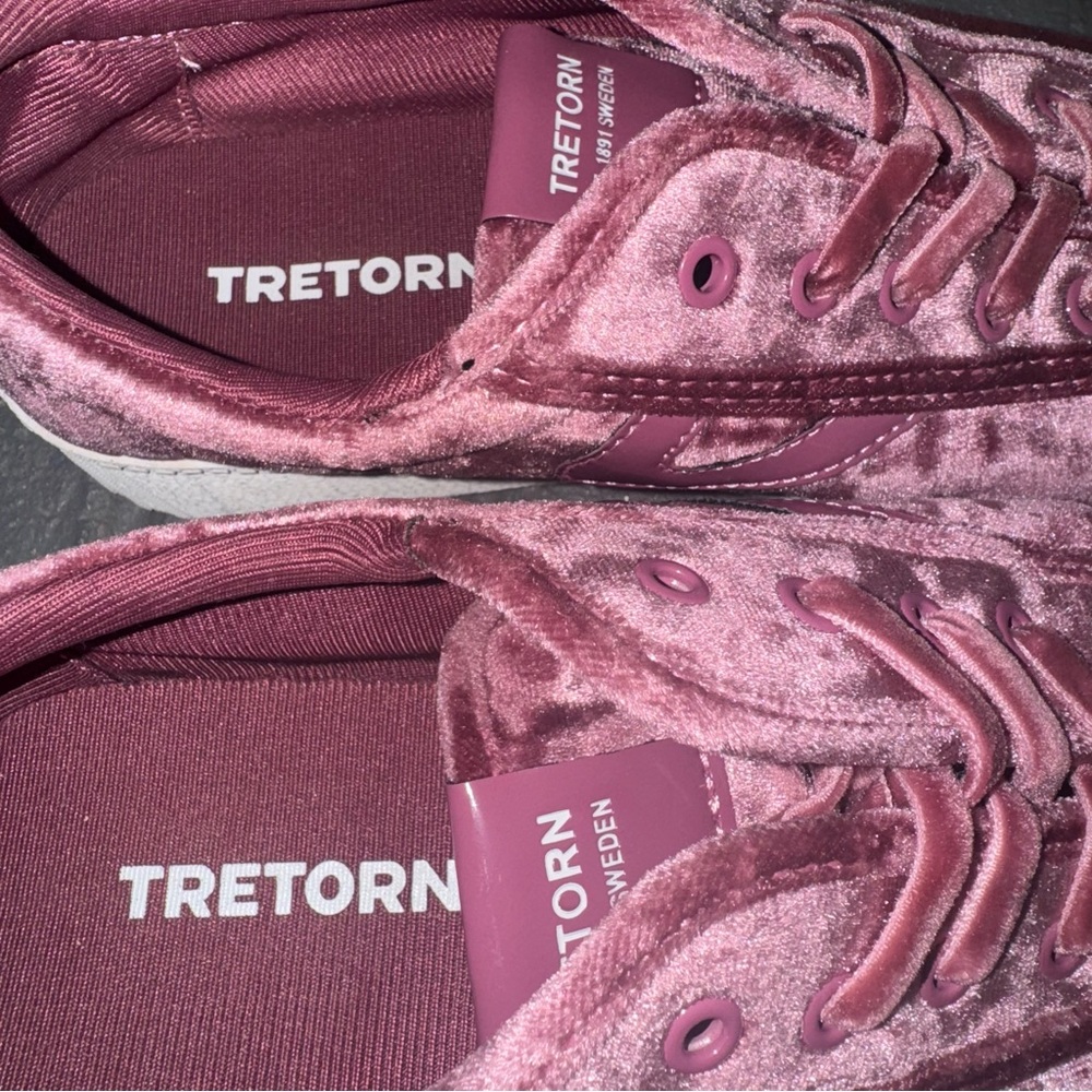 Tretorn Nylite Bold Shoes Women 7.5 Mauve Crushed Velvet Platform Lace Up Casual - Picture 11 of 13